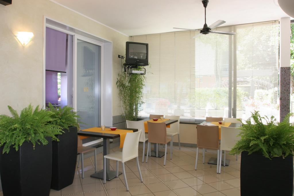 Hotel Villa Rossi Bellaria-Igea Marina Exterior foto